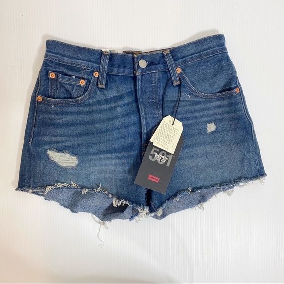 Levi’s- NWT High Waist 501 Distressed Shorts Size 25 - Picture 1 of 7